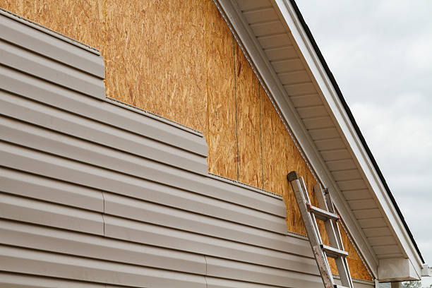 Professional Siding Contractor technician working in Marianna, FL
